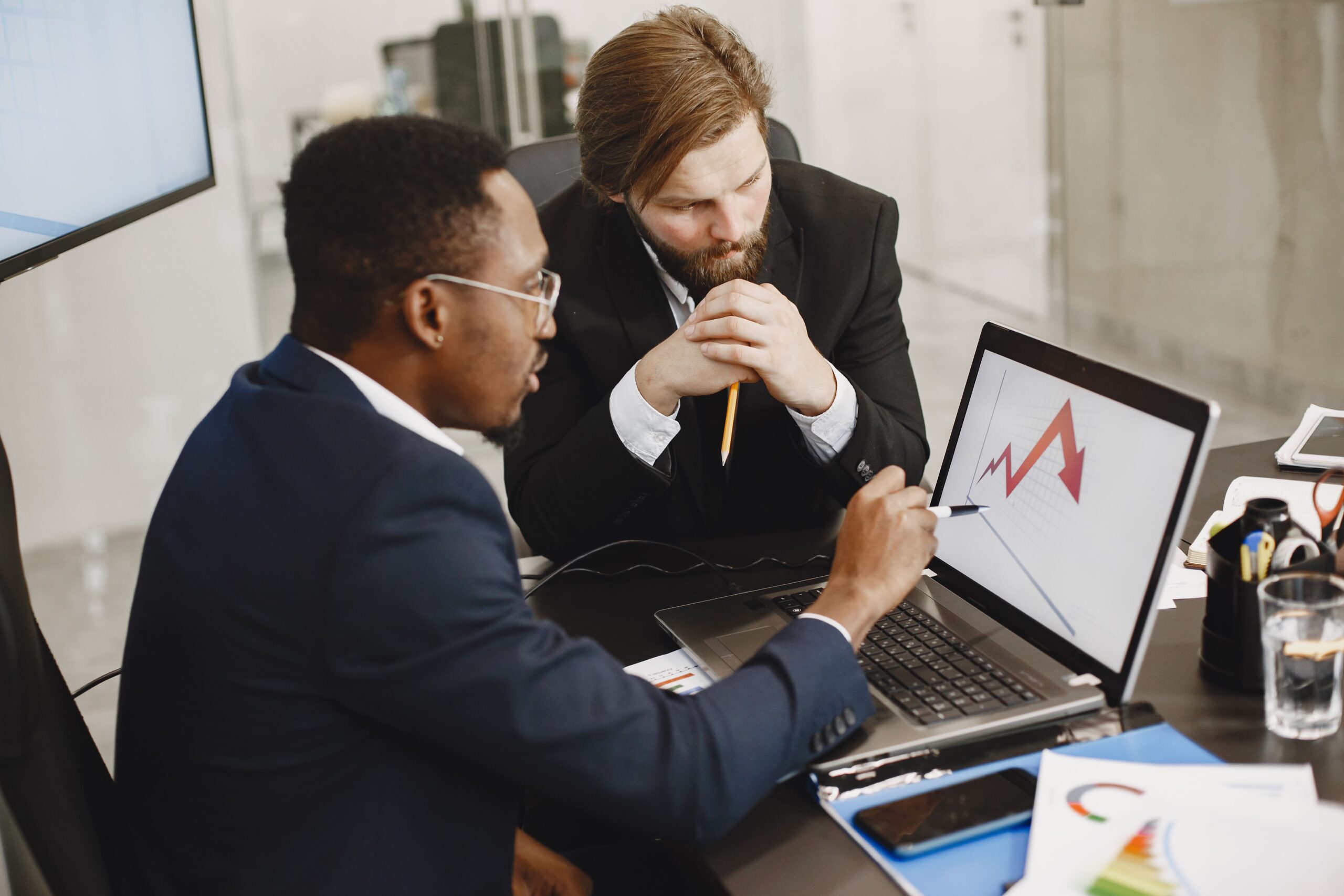 Como gerar autoridade em negócios B2B sem depender de anúncios